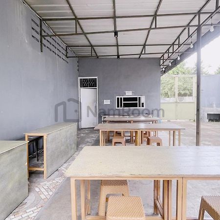 Eden Residence By Namroom Depok Eksteriør billede
