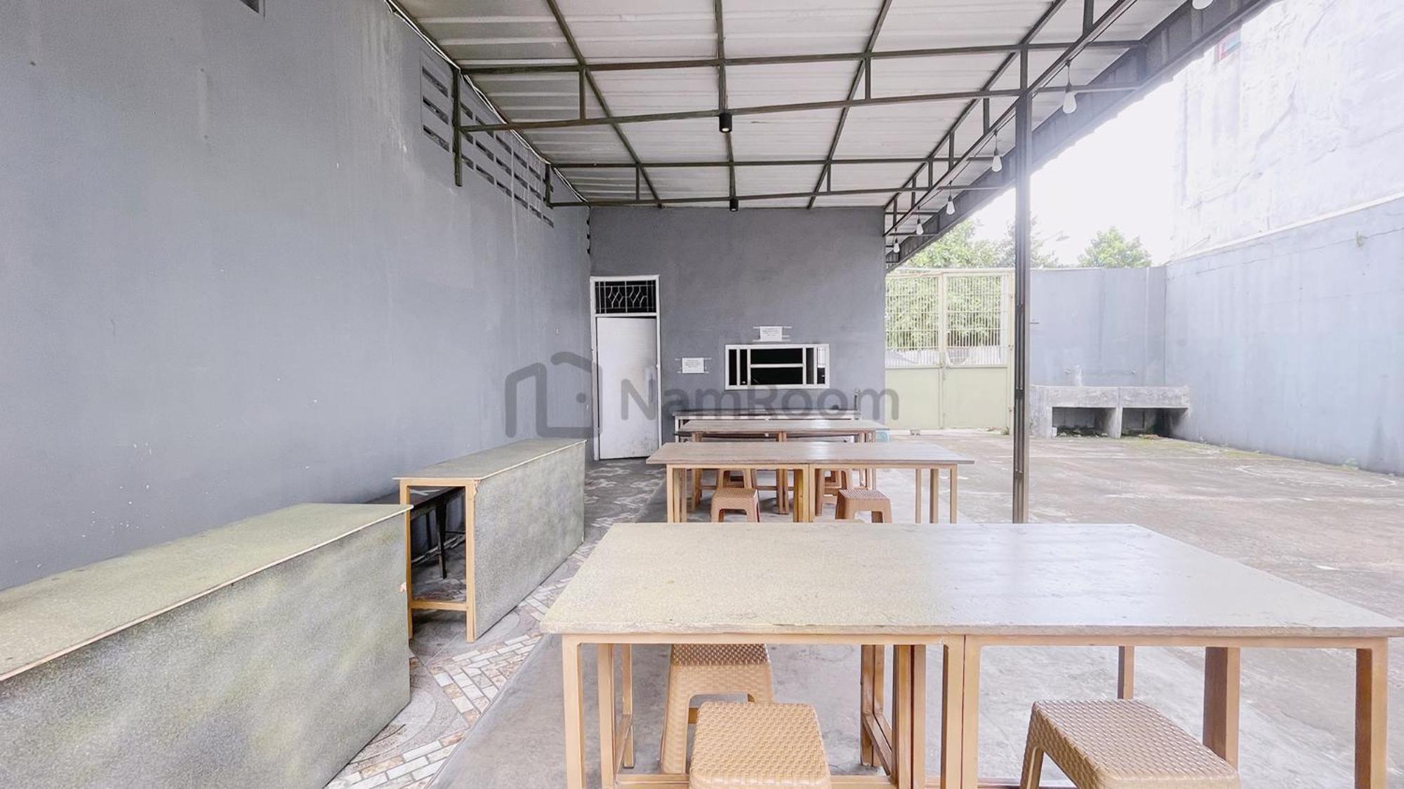 Eden Residence By Namroom Depok Eksteriør billede